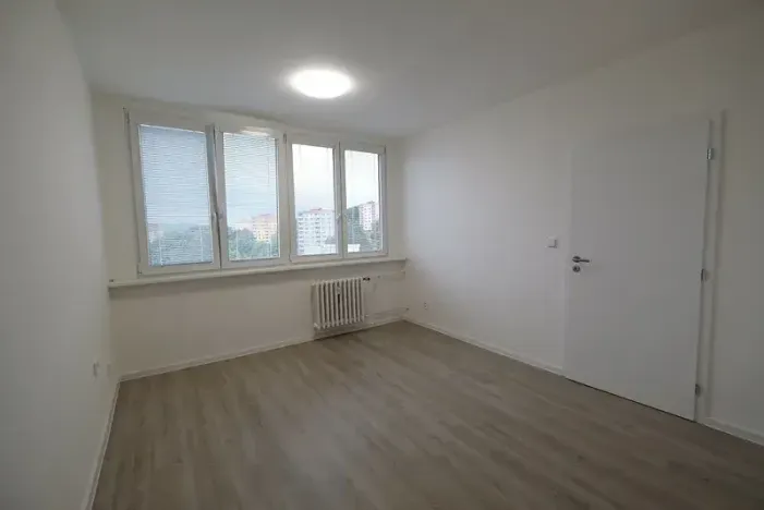 Pronájem bytu 1+1, Uherský Brod, 30 m2
