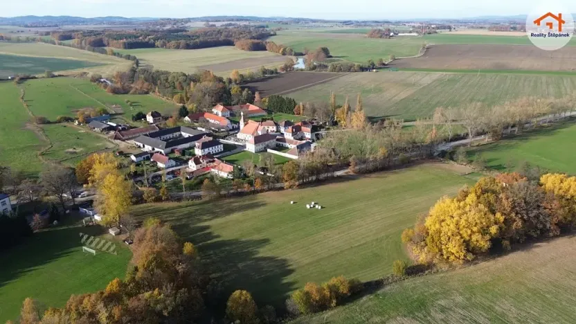 Prodej pozemku pro bydlení, Strýčice, 19527 m2