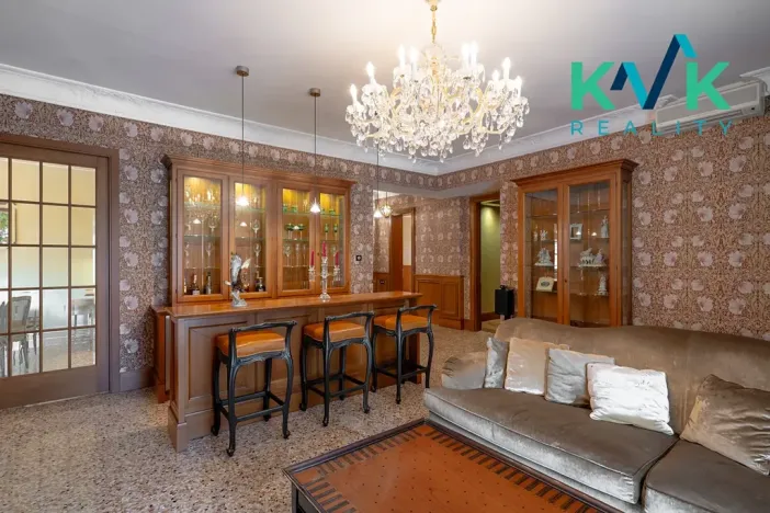 Prodej bytu 6+kk a větší, Karlovy Vary, U Imperiálu, 252 m2