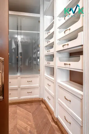 Prodej bytu 6+kk a větší, Karlovy Vary, U Imperiálu, 252 m2