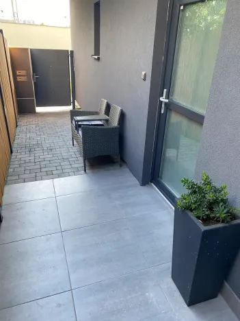 Pronájem bytu 2+kk, Praha - Záběhlice, Nad Chaloupkami, 62 m2