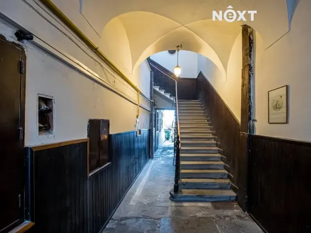 Prodej bytu 2+1, Jindřichův Hradec, nám. Míru, 100 m2