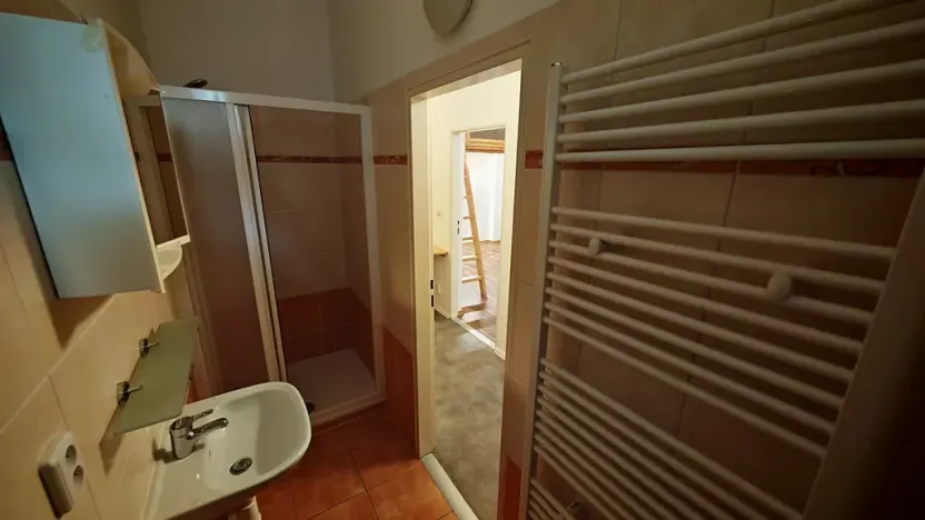 Pronájem bytu 1+kk, Praha - Nové Město, Na bojišti, 36 m2