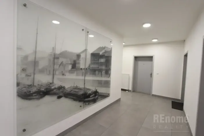 Pronájem bytu 2+kk, Praha - Karlín, U Mlýnského kanálu, 55 m2