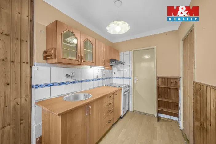 Prodej bytu 3+1, Čerčany, Družstevní, 58 m2