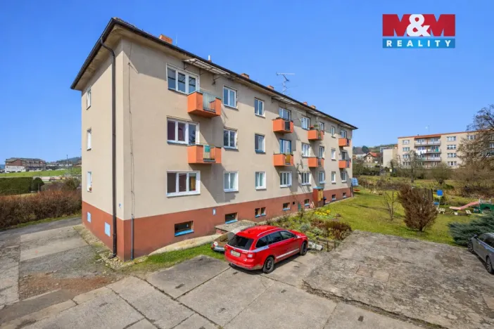 Prodej bytu 3+1, Čerčany, Družstevní, 58 m2