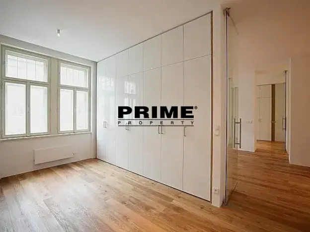 Pronájem bytu 3+kk, Praha - Vinohrady, Laubova, 108 m2