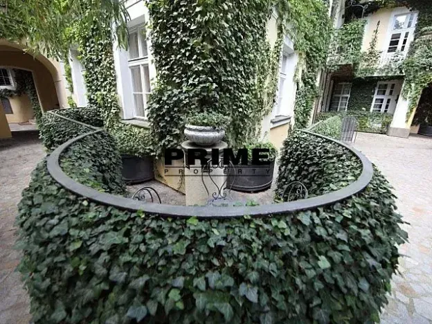 Pronájem bytu 2+kk, Praha - Malá Strana, Vlašská, 92 m2