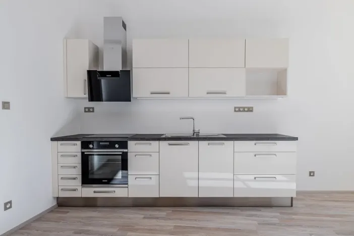 Pronájem bytu 3+kk, Praha - Holešovice, Šimáčkova, 73 m2