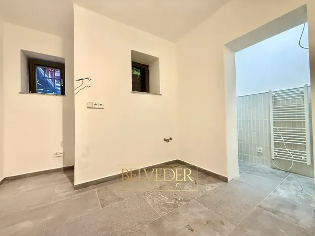 Pronájem atypického bytu, Teplice, J. V. Sládka, 134 m2