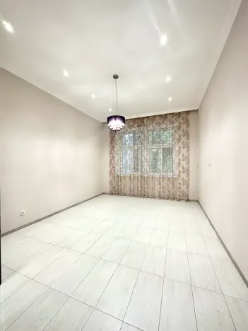 Prodej bytu 4+1, Karlovy Vary, Vřídelní, 160 m2