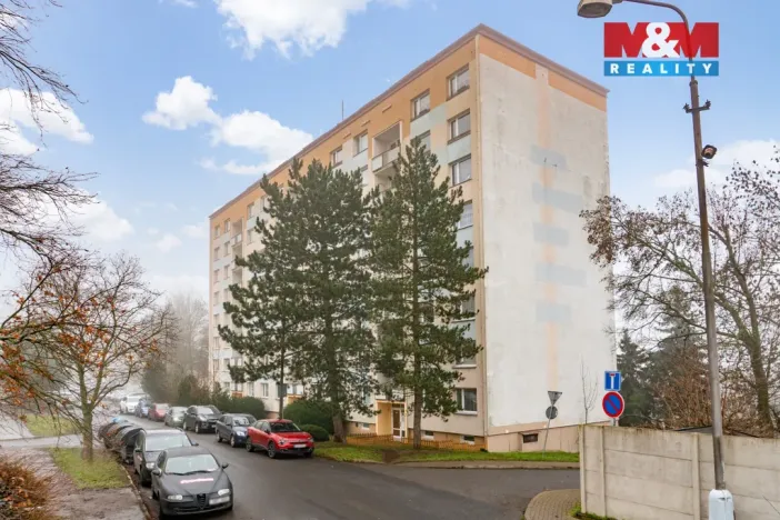 Prodej bytu 1+1, Krupka - Maršov, Karla Čapka, 35 m2