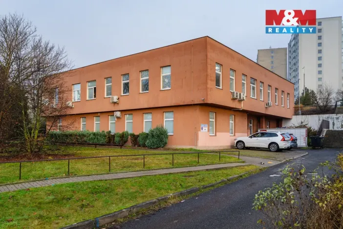 Pronájem komerční nemovitosti, Ústí nad Labem - Severní Terasa, Šrámkova, 181 m2