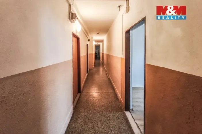 Prodej bytu 1+kk, Karlovy Vary - Rybáře, Majakovského, 24 m2