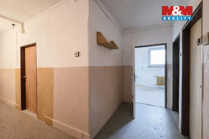 Prodej bytu 1+kk, Karlovy Vary - Rybáře, Majakovského, 24 m2