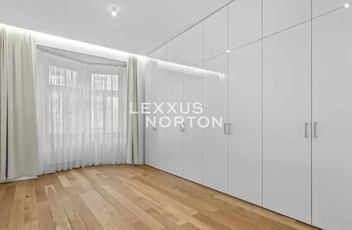 Pronájem bytu 3+kk, Praha - Vinohrady, Laubova, 109 m2