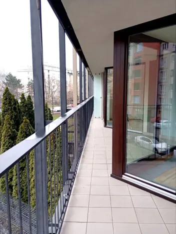 Prodej bytu 2+kk, Praha - Žižkov, Ke kapslovně, 58 m2