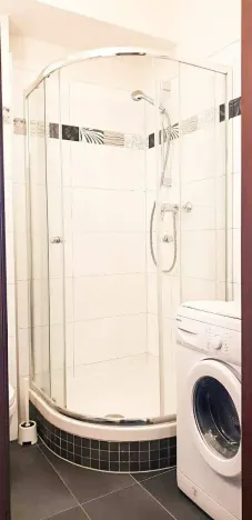 Pronájem bytu 1+kk, Praha - Vysočany, Freyova, 33 m2