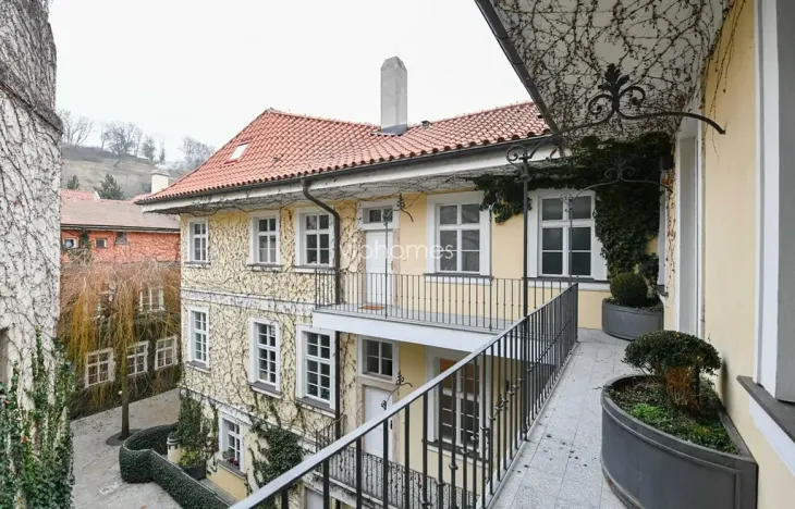 Pronájem bytu 4+1, Praha - Malá Strana, Vlašská, 170 m2