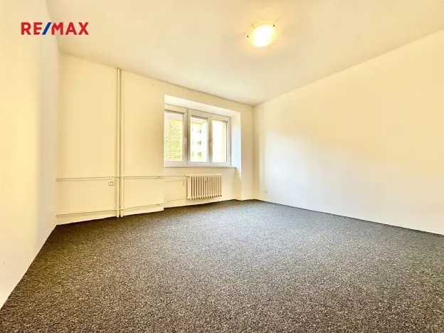 Pronájem bytu 2+1, Pardubice, Čs. armády, 60 m2