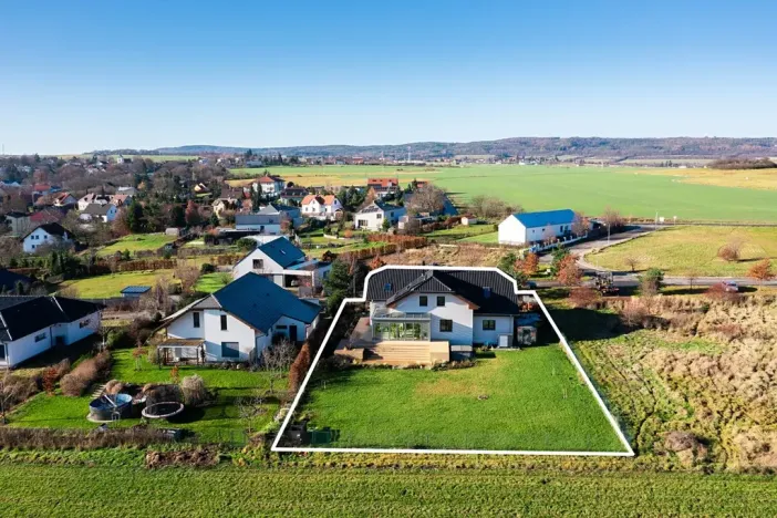 Prodej rodinného domu, Líšnice, 336 m2