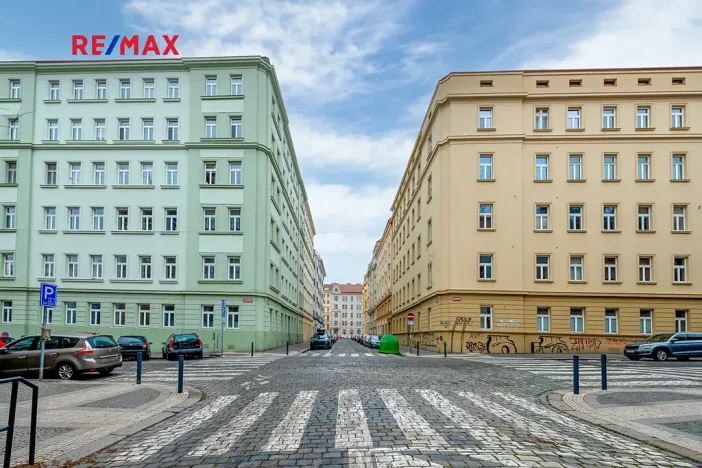 Pronájem bytu 3+1, Praha - Holešovice, Umělecká, 93 m2