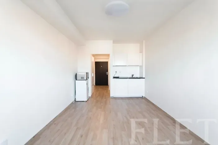 Pronájem bytu 1+kk, Praha - Jinonice, Peroutkova, 26 m2