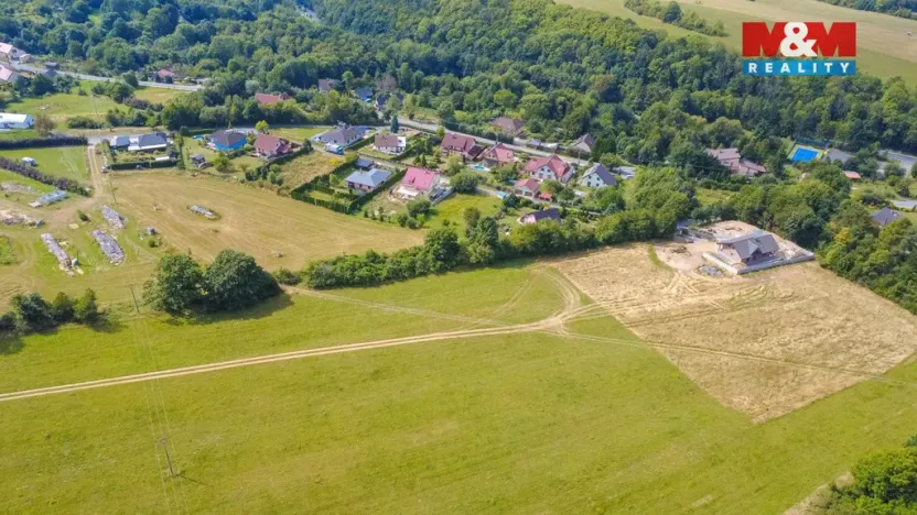 Prodej pozemku pro bydlení, Lipina, 1058 m2