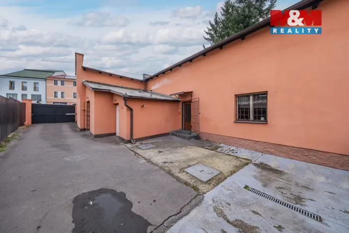 Prodej obchodního prostoru, Úvaly, 691 m2