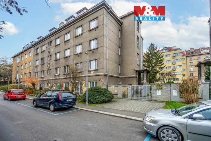 Prodej bytu 2+kk, Praha - Bubeneč, M. J. Lermontova, 43 m2