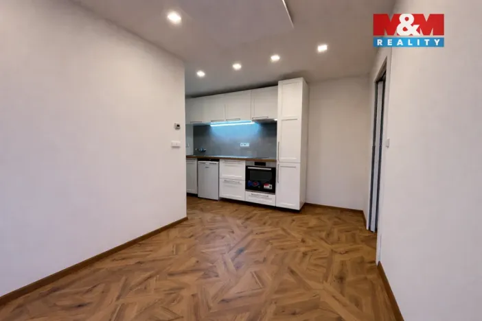 Pronájem bytu 1+1, Trutnov - Horní Předměstí, Žižkova, 35 m2