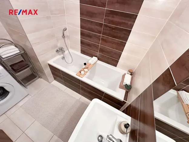 Pronájem bytu 2+kk, Brno, Listnatá, 45 m2