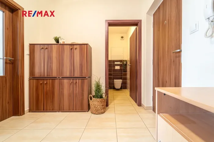 Pronájem bytu 2+kk, Brno, Listnatá, 45 m2