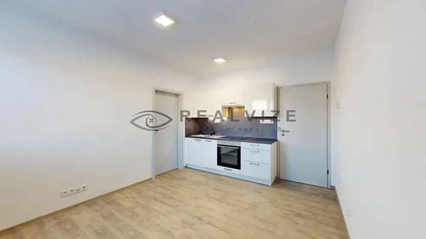 Pronájem bytu 2+kk, České Budějovice, Puklicova, 36 m2