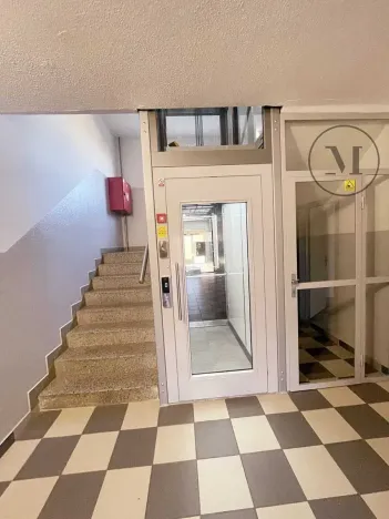 Pronájem bytu 2+kk, Velešín, Nad Cihelnou, 42 m2