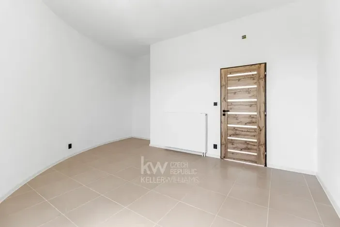 Pronájem kanceláře, Tábor, Berlínská, 1073 m2