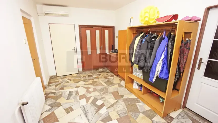 Prodej rodinného domu, Neratovice, 185 m2