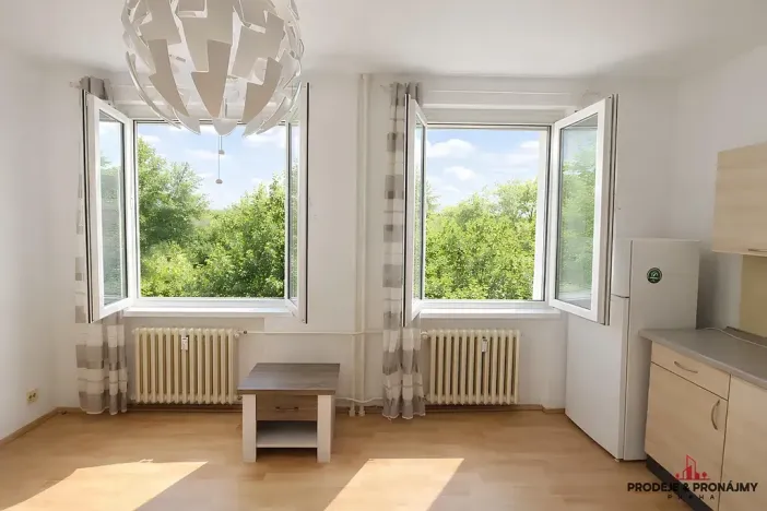 Prodej bytu 1+kk, Praha - Letňany, Místecká, 25 m2