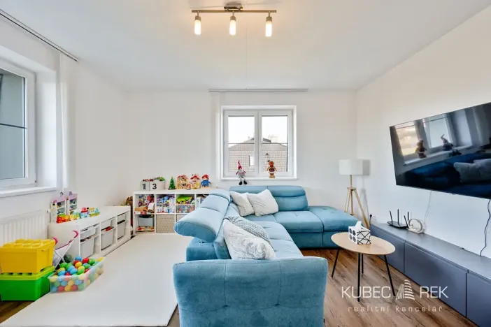 Prodej bytu 2+1, Tábor, Nad Obchvatem, 63 m2