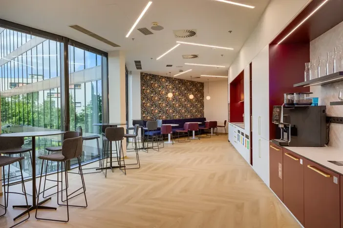 Pronájem kanceláře, Praha - Michle, Želetavská, 500 m2