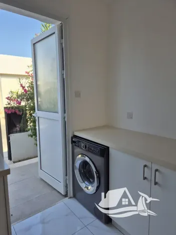 Prodej vícegeneračního domu, Pafos, Kypr, 76 m2