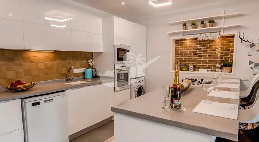 Prodej bytu 3+1, Trikomo, Kypr, 120 m2