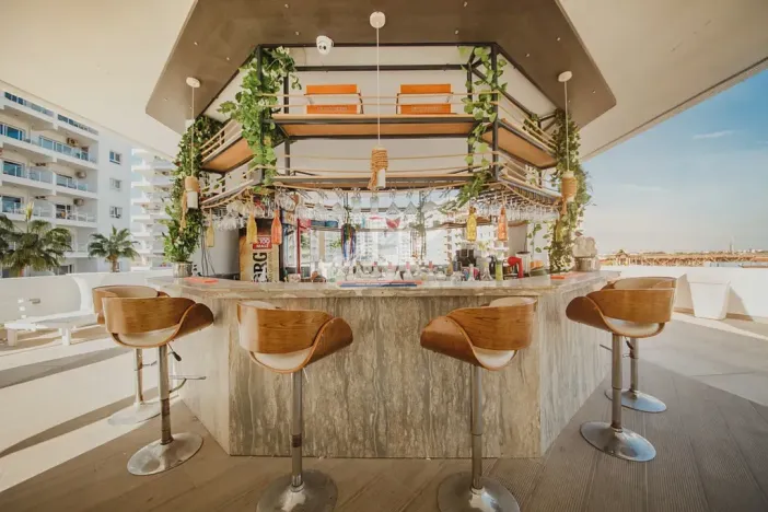 Prodej bytu 3+1, Trikomo, Kypr, 120 m2