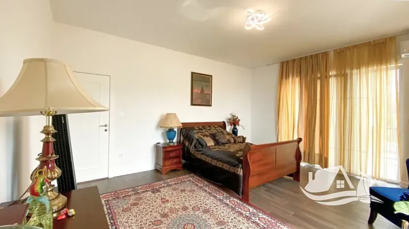 Prodej vily, Kumbor, Černá Hora, 320 m2