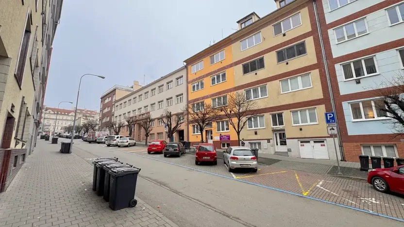 Pronájem bytu 2+kk, Brno, Malátova, 52 m2