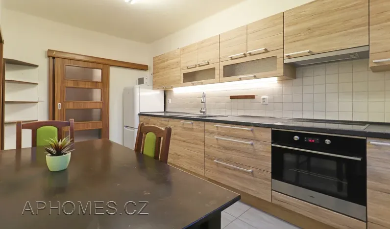 Pronájem bytu 2+1, Praha - Vokovice, Na dlouhém lánu, 56 m2