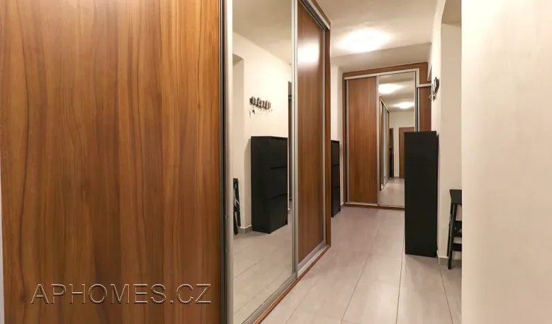 Pronájem bytu 2+1, Praha - Vokovice, Na dlouhém lánu, 56 m2