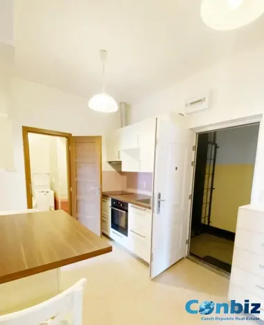 Pronájem bytu 2+1, Praha - Holešovice, U Uranie, 52 m2