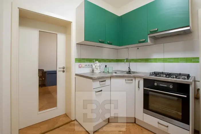 Pronájem bytu 1+1, Praha - Střešovice, Na Petynce, 27 m2