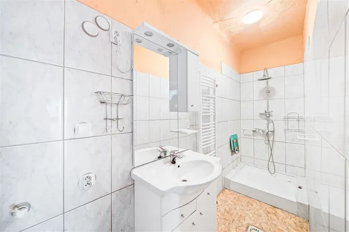 Prodej rodinného domu, Dešenice, 178 m2